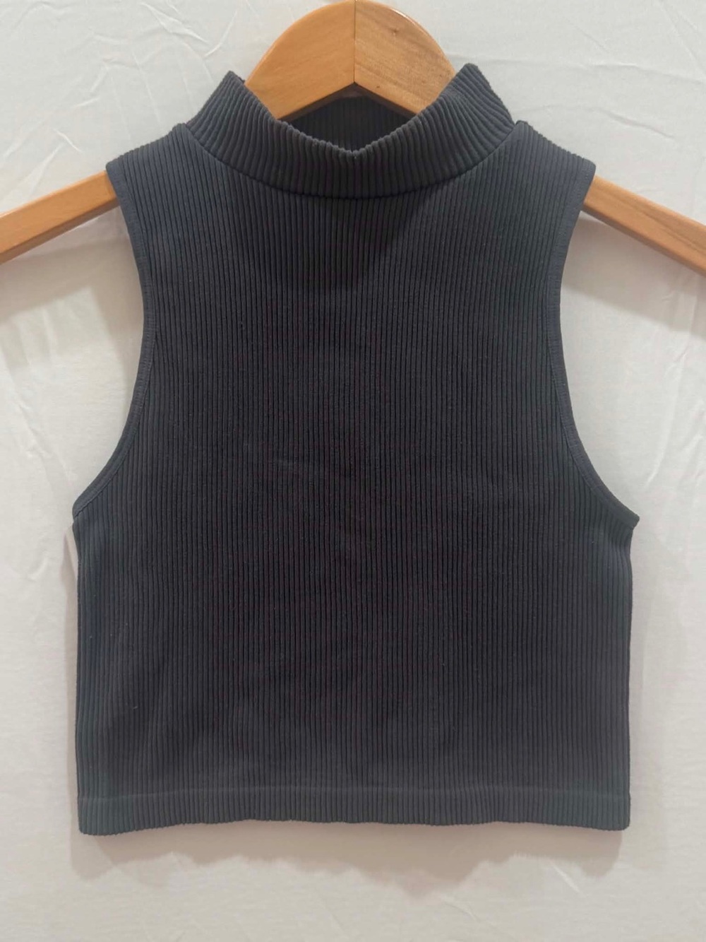 Zara Women's Ribbed Mock Neck Sleeveless Crop Top - Charcoal Gray M-L